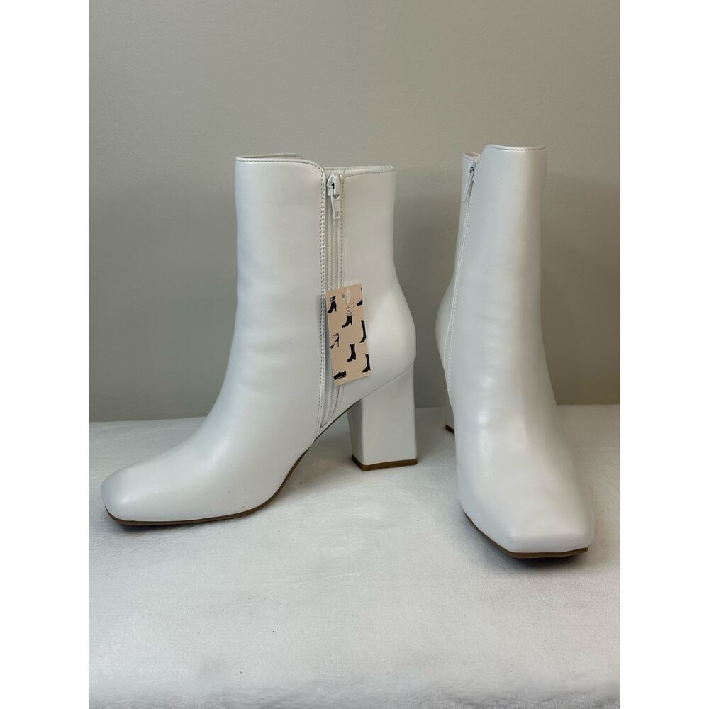 MySoft Women’s Ankle Go Go Boots - size US 7.5